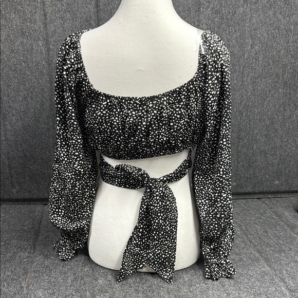 Altar'd State Black and White Ruched Puff Sleeve Blouse - Picture 3 of 6